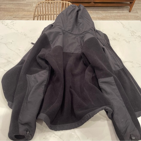 🎉HOST PICK🎉 The North Face black “Denali” zip up jacket with hood - Picture 11 of 11